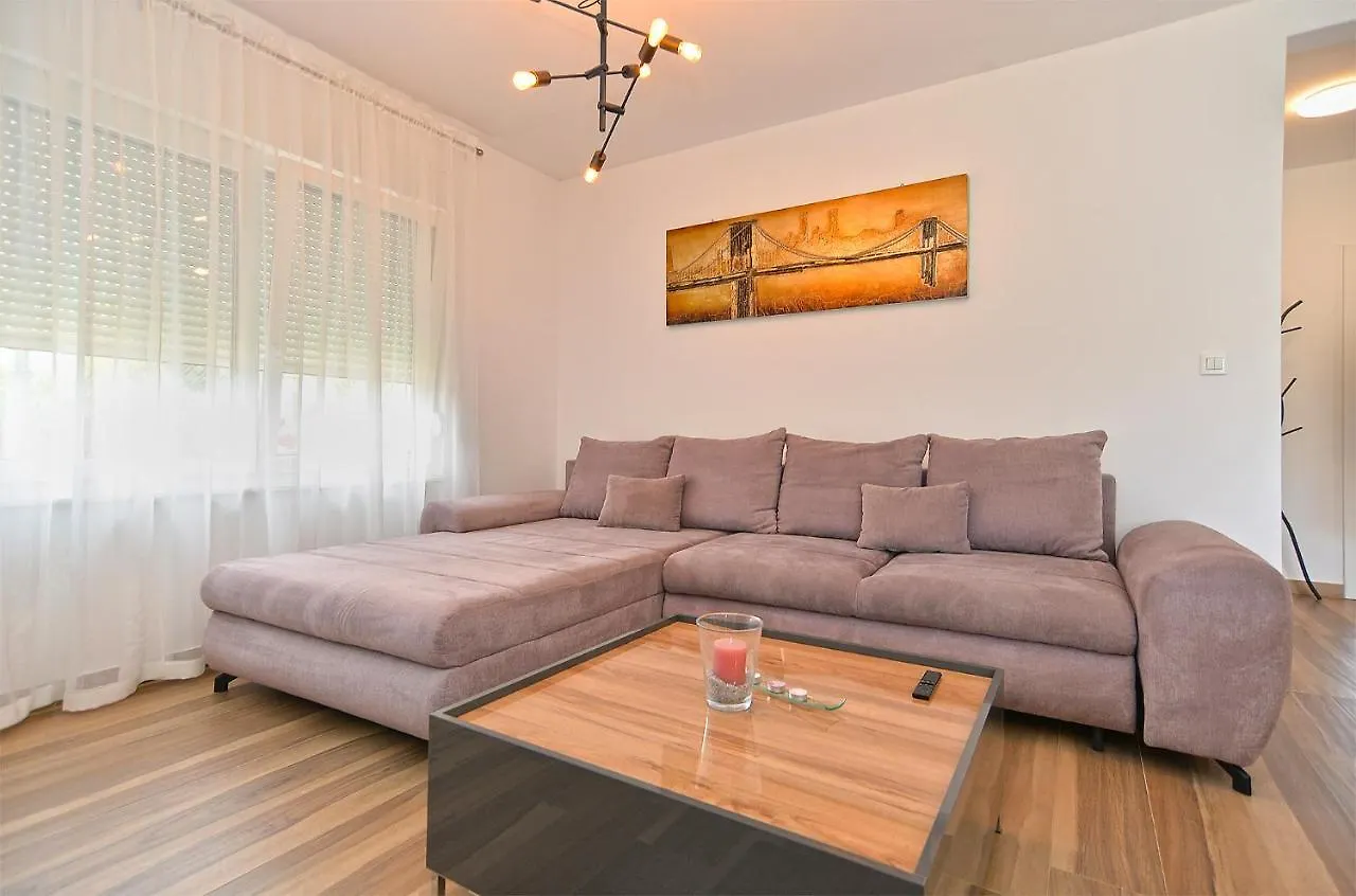 Holiday home House Tea 2279 Villa Medulin
