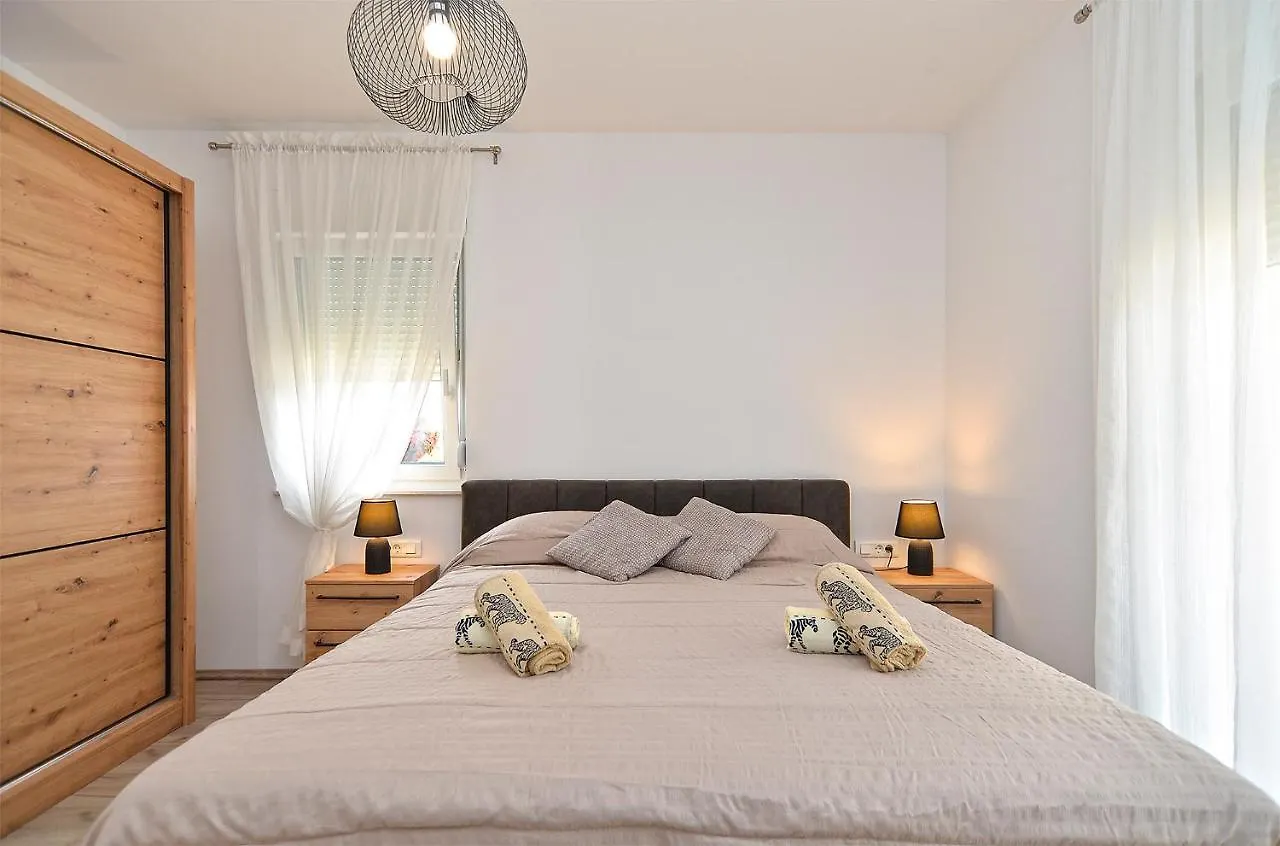 House Tea 2279 Villa Medulin Croatia